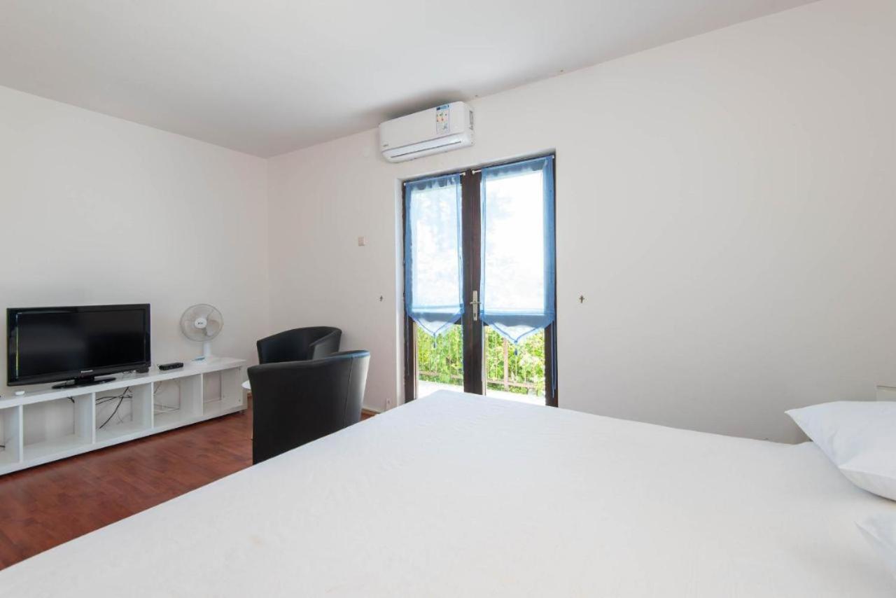 Apartments Ljiljana Оребич Экстерьер фото