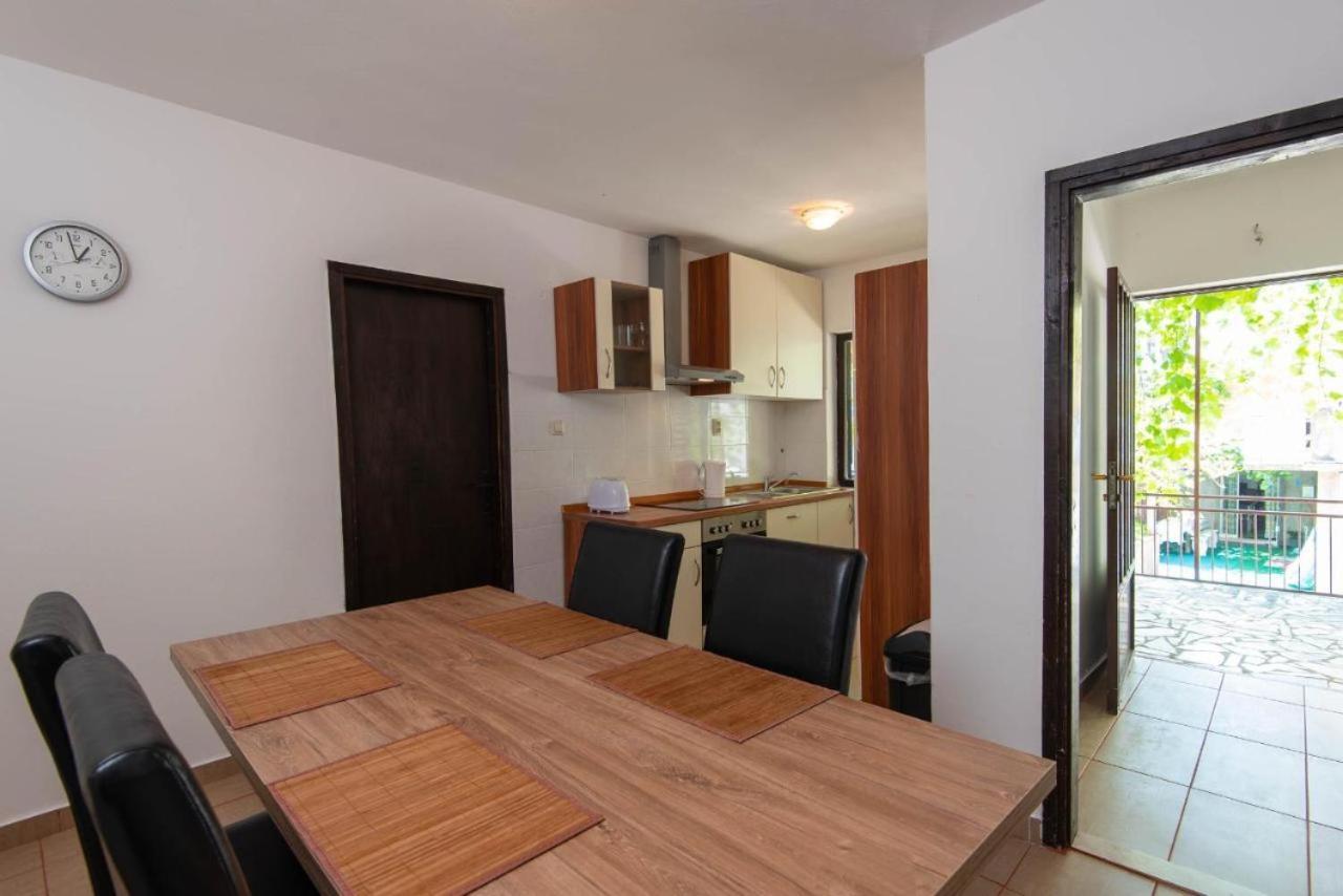 Apartments Ljiljana Оребич Экстерьер фото