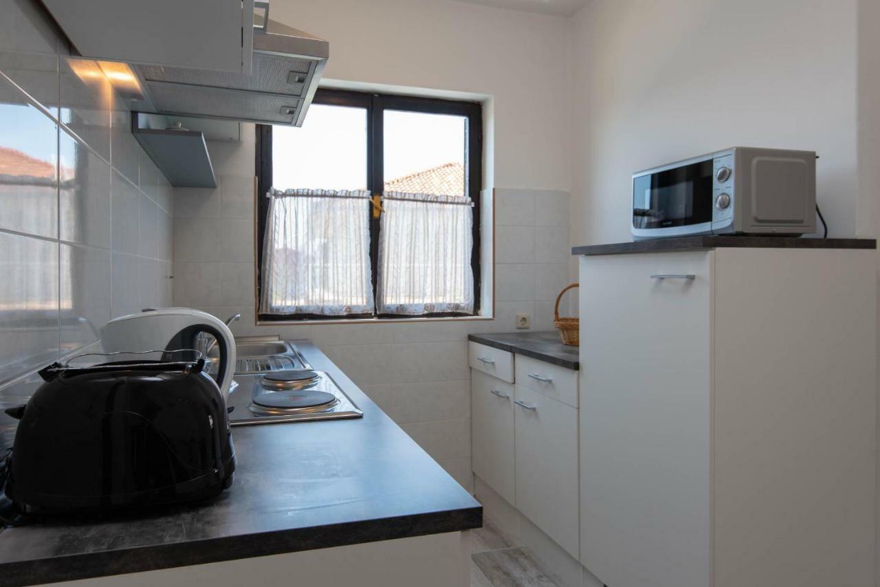Apartments Ljiljana Оребич Экстерьер фото